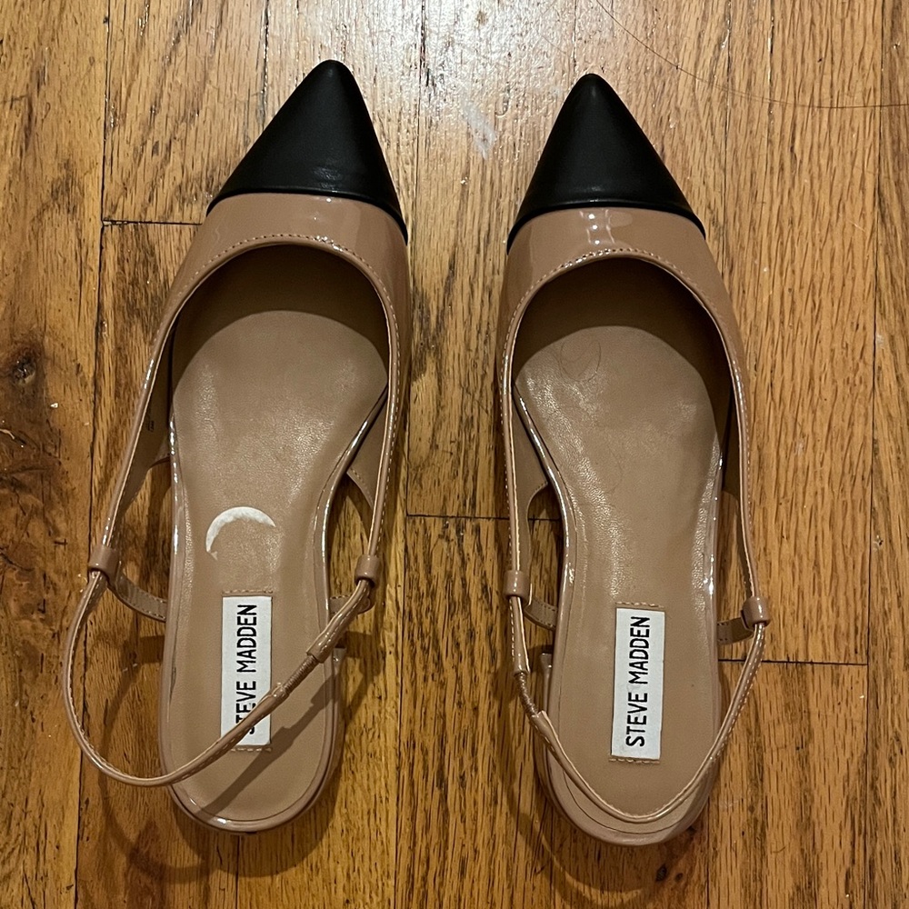 Steve Madden Black and Tan Slingback Flats